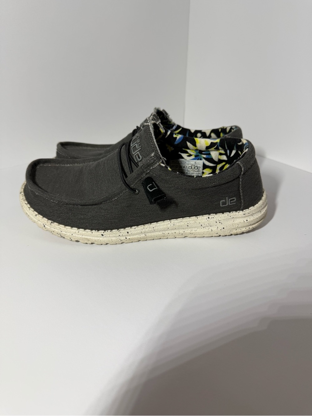 Hey Dude Mens Gray Slip-On Sneakers with Speckled Cream Sole - Picture 3 of 7